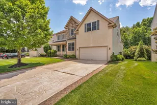 68 Hillside Ln, Mount Laurel, NJ 08054 - Photo 2