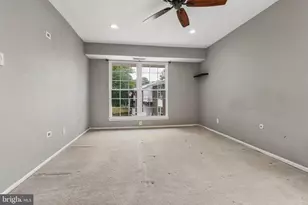 275 Green St, Edgewater Park, NJ 08010 - Photo 10