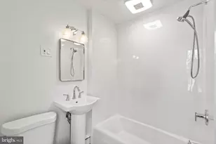 573 Chelton Ave, Burlington, NJ 08016 - Photo 16