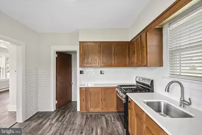 573 Chelton Avenue, Burlington, NJ 08016 - Photo 6