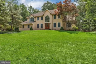32 Constitution Dr, Southampton, NJ 08088 - Photo 4