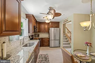 204 Dickens Dr, Delran, NJ 08075 - Photo 10