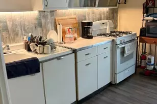 326 Riverview Ave, Florence, NJ 08518 - Photo 6