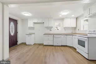 16 Pear Ave, Browns Mills, NJ 08015 - Photo 8