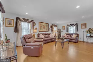 115 Middlebury Ln, Willingboro, NJ 08046 - Photo 4