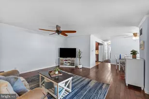 275 Green St, Beverly, NJ 08010 - Photo 8