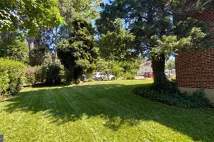 126 Grant St, Mount Holly, NJ 08060 - Photo 24