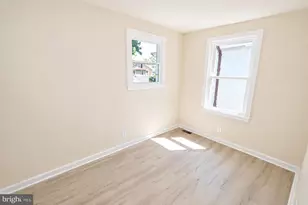 111 Barclay St, Burlington, NJ 08016 - Photo 12
