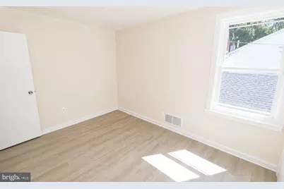 111 Barclay Street, Burlington, NJ 08016 - Photo 10