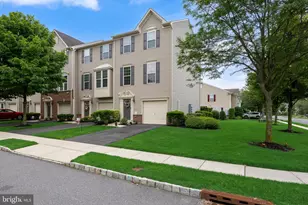 201 Perry Way, Cinnaminson, NJ 08077 - Photo 2