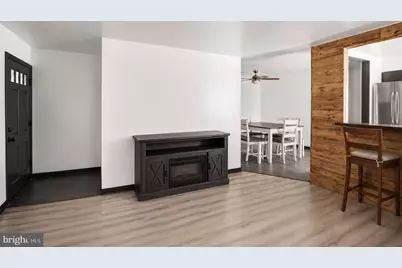 13 Jefferson Square #E13, Edgewater Park, NJ 08010 - Photo 2
