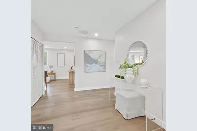 201 S Garden Boulevard, Beverly, NJ 08010 - Photo 2
