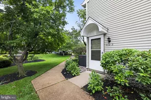 332 Willow Turn, Mount Laurel, NJ 08054 - Photo 2
