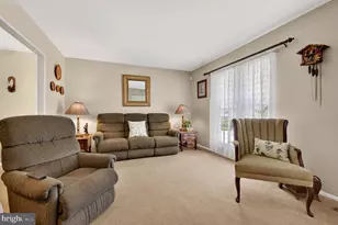 227 Tenby Chase Dr, Delran, NJ 08075 - Photo 8