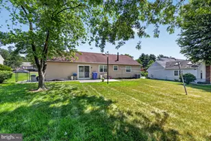 227 Tenby Chase Dr, Delran, NJ 08075 - Photo 4