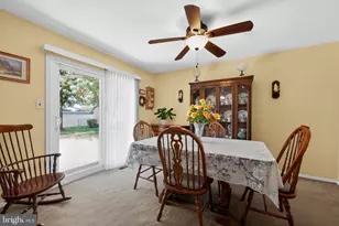 227 Tenby Chase Dr, Delran, NJ 08075 - Photo 18