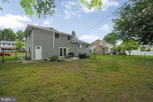 157 S Brentwood Dr, Mount Laurel, NJ 08054 - Photo 40