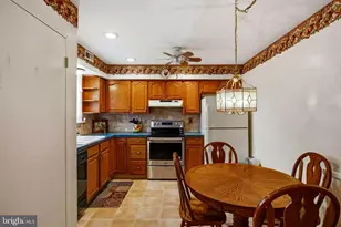 2045 Harbour Dr, Palmyra, NJ 08065 - Photo 6
