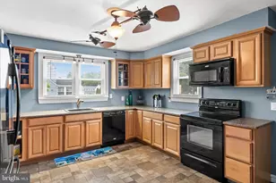 23 W Mill Rd, Maple Shade, NJ 08052 - Photo 2