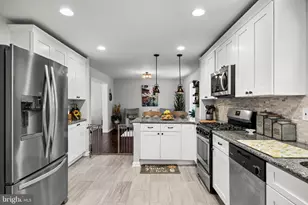 22 Rose Ct, Mount Laurel, NJ 08054 - Photo 10