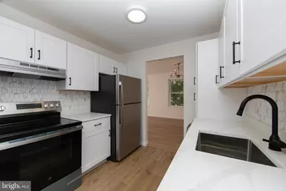 502 Magnolia Court, Marlton, NJ 08053 - Photo 2