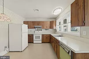 17 Mt Laurel Rd, Mount Laurel, NJ 08054 - Photo 16