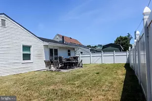 18 Holton Ln, Willingboro, NJ 08046 - Photo 36