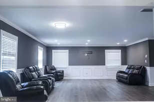 18 Holton Ln, Willingboro, NJ 08046 - Photo 4