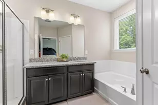 33 Sullivan Wy, Marlton, NJ 08053 - Photo 4