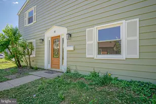 10 Radcliff Pl, Willingboro, NJ 08046 - Photo 2
