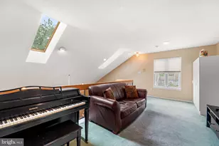 2402B Shurlock Ct, Mount Laurel, NJ 08054 - Photo 32