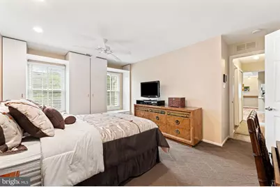2402-B Shurlock Court, Mount Laurel, NJ 08054 - Photo 22
