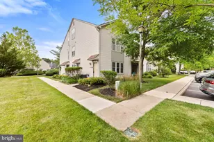 2402B Shurlock Ct, Mount Laurel, NJ 08054 - Photo 1