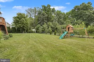 228 Leffler Cir, Florence, NJ 08518 - Photo 70