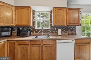 517 New Jersey Rd, Browns Mills, NJ 08015 - Photo 6