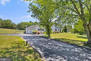 192 Yorkshire Terrace, Wrightstown, NJ 08562 - Photo 8