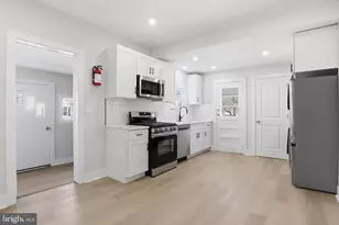 1026 W 5th St, Florence, NJ 08518 - Photo 6