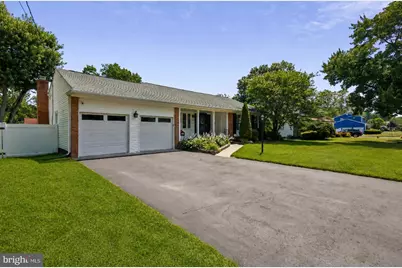 702 Parry Boulevard, Cinnaminson, NJ 08077 - Photo 2