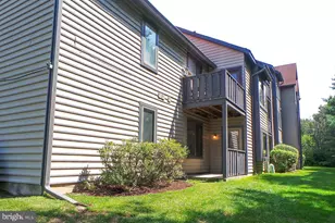 5518 Aberdeen Dr, Mount Laurel, NJ 08054 - Photo 2