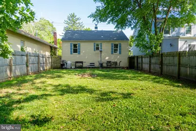 219 Front Street, Fieldsboro, NJ 08505 - Photo 28