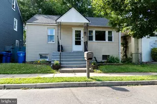 219 Front St, Fieldsboro, NJ 08505 - Photo 2