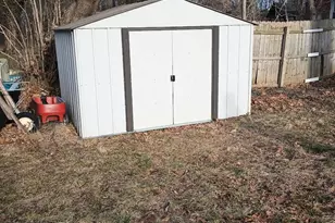 219 Front St, Fieldsboro, NJ 08505 - Photo 32