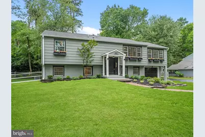 187 S Lakeside Drive E, Medford, NJ 08055 - Photo 2