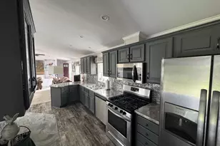 19 Meadowbrook Dr, Browns Mills, NJ 08015 - Photo 4