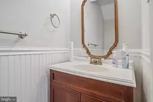 108 Mayfair Ln, Mount Laurel, NJ 08054 - Photo 12