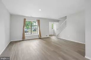 108 Mayfair Ln, Mount Laurel, NJ 08054 - Photo 4