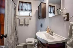 220 Broad St, Florence, NJ 08518 - Photo 14
