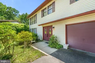19 Gloucester Ct, Mount Holly, NJ 08060 - Photo 4