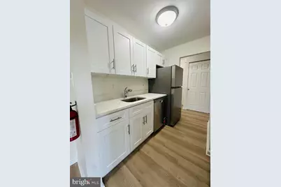 16 E Daisy La, Mount Laurel, NJ 08054 - Photo 2
