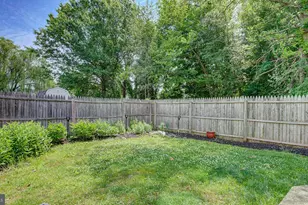 24 Foxchase Dr, Burlington, NJ 08016 - Photo 6